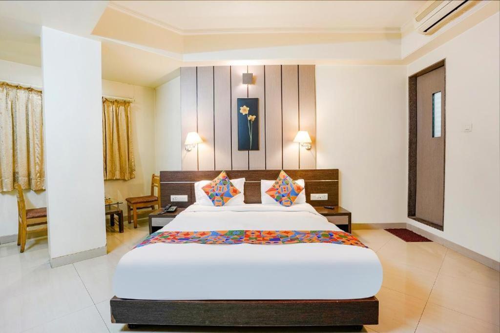 Gandharva Residency Swargate Ξενοδοχείο Πούνε Εξωτερικό φωτογραφία