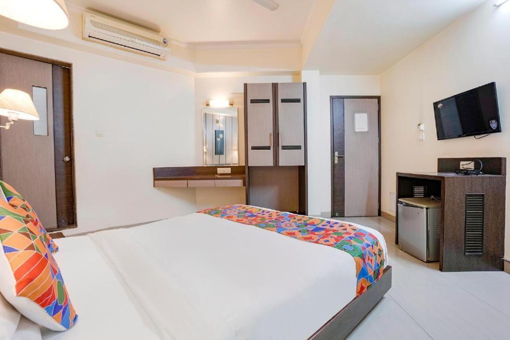 Gandharva Residency Swargate Ξενοδοχείο Πούνε Εξωτερικό φωτογραφία